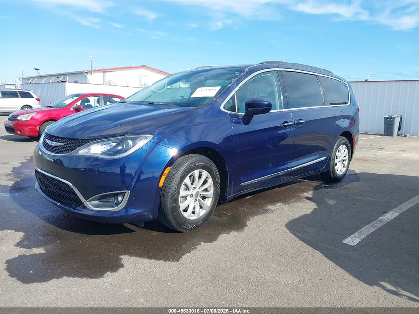 Vin: 2c4rc1bg6hr720516, lot: 46031261, chrysler pacifica touring-l 20172