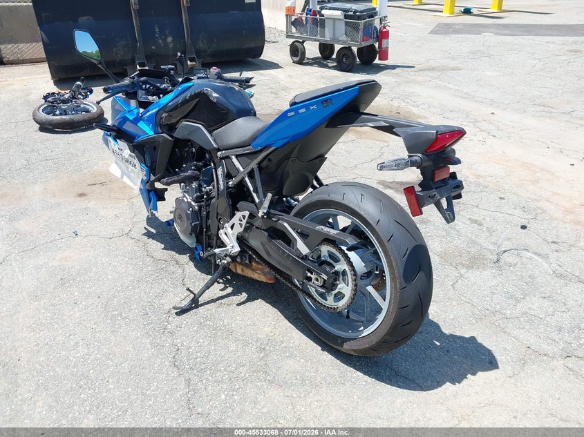 2025 SUZUKI GSX800 auction photo 3