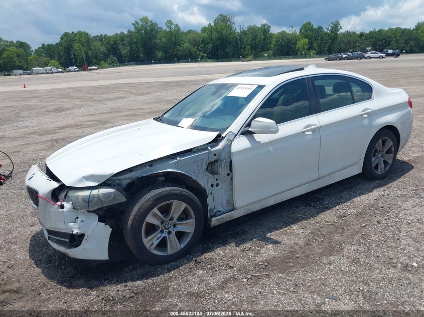 Vin: wbaxg5c51ddy36541, lot: 46031348, bmw 528i 20132