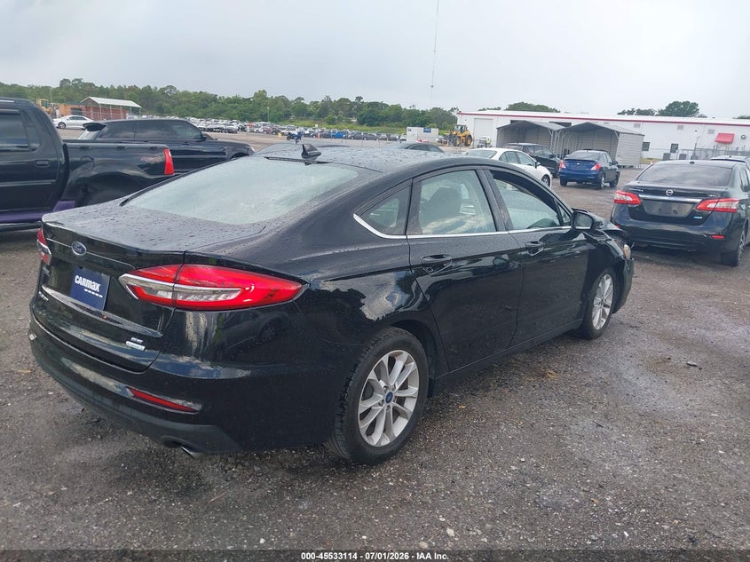 2020 FORD FUSION auction photo 4