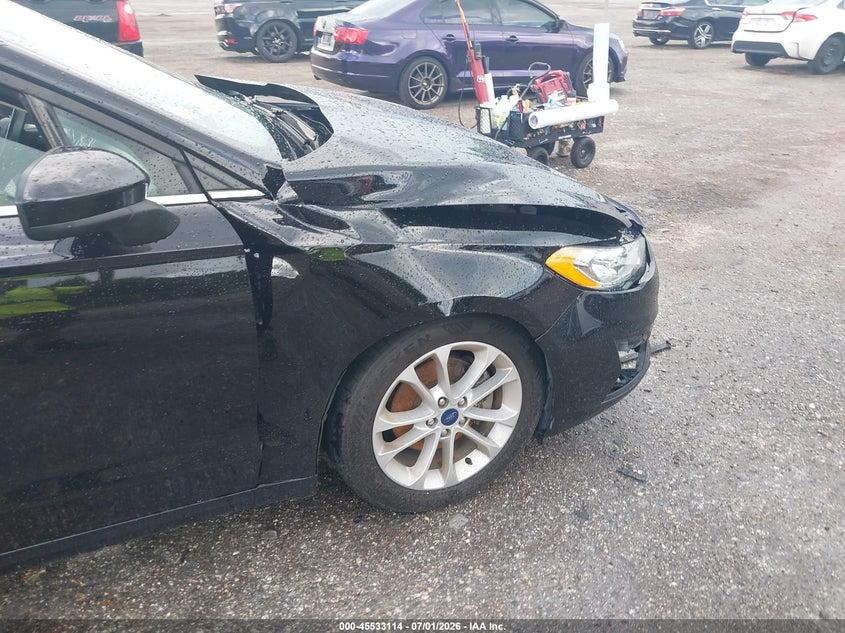 2020 FORD FUSION auction photo 6