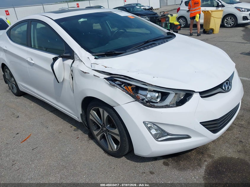 2015 HYUNDAI ELANTRA auction photo 6
