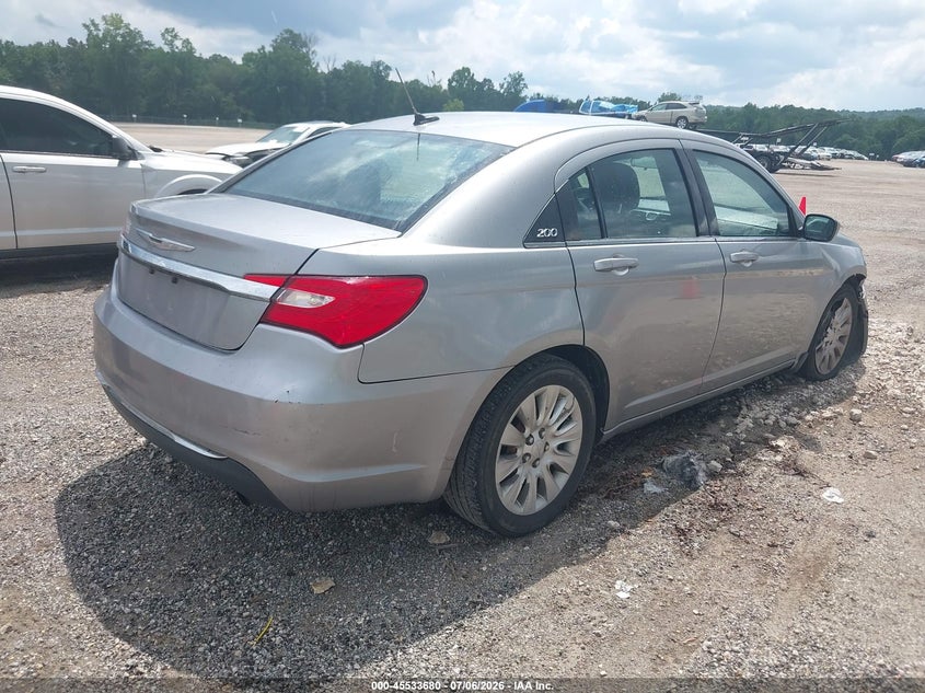 2013 CHRYSLER 200 auction photo 4
