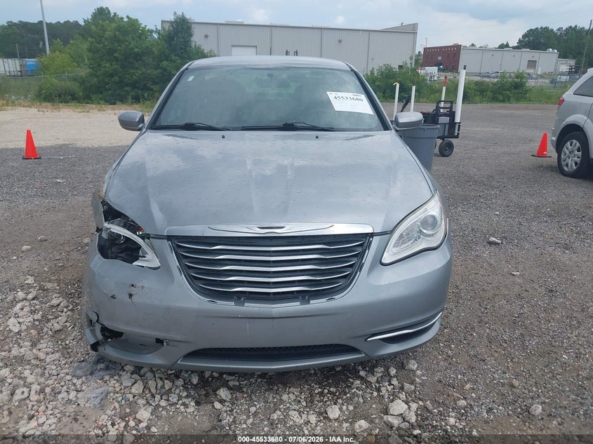 2013 CHRYSLER 200 auction photo 6