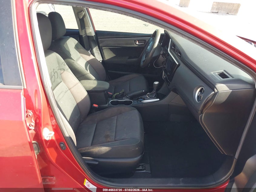 2019 TOYOTA COROLLA auction photo 5
