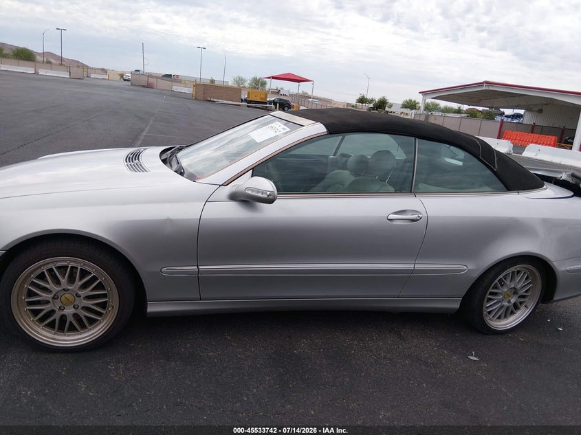 2004 Mercedes-Benz Clk 320 VIN: WDBTK65GX4T005449 Lot: 45533742