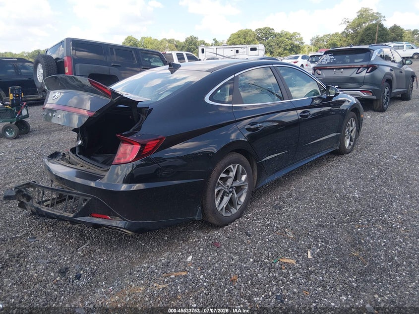 2021 HYUNDAI SONATA auction photo 4