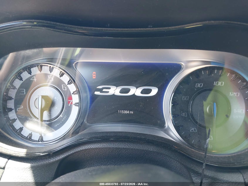 2019 CHRYSLER 300 auction photo 7