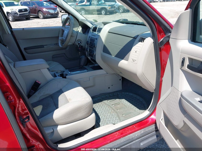 2008 FORD ESCAPE auction photo 5