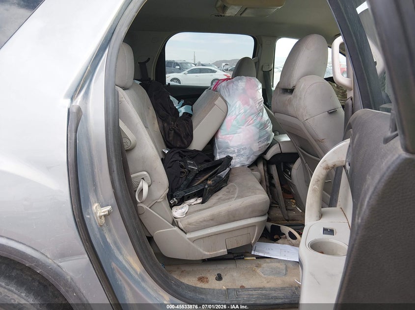 2008 GMC ACADIA auction photo 8