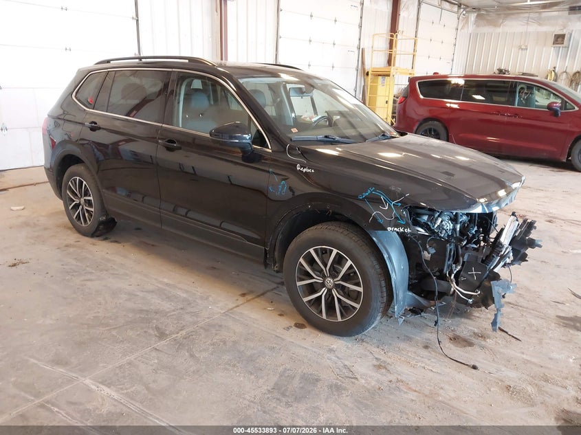 2019 VOLKSWAGEN TIGUAN auction photo 1