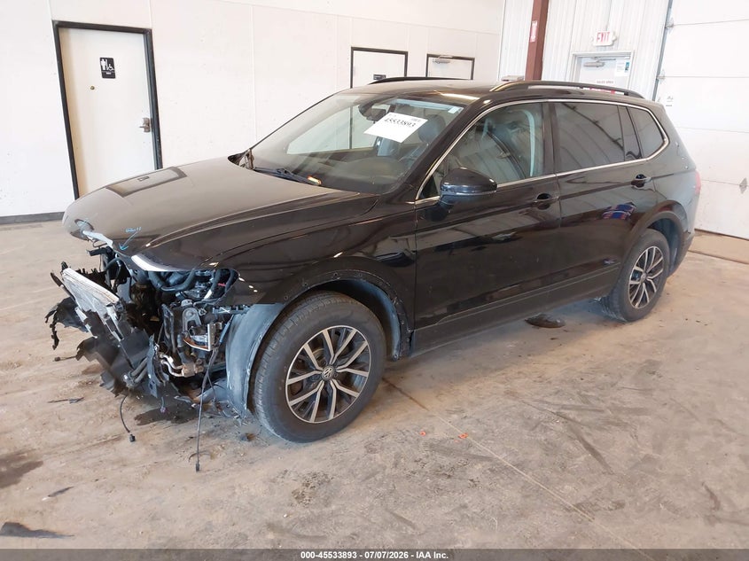 2019 VOLKSWAGEN TIGUAN auction photo 2