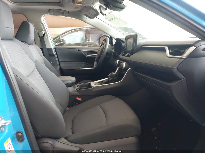 2019 TOYOTA RAV4 auction photo 5