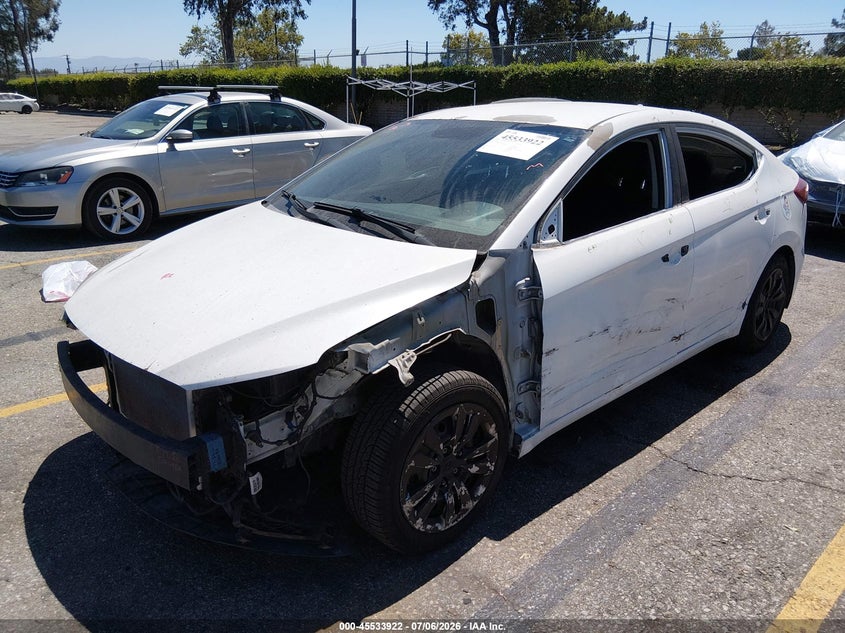 2018 Hyundai Elantra Sel, Левый бок, IAAI, VIN 5NPD84LF2JH256159 — фото 2