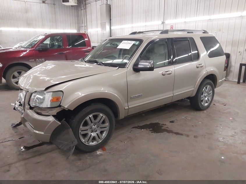 2006 Ford Explorer, Front End, IAAI, VIN 1FMEU75876UB56549 — photo 2