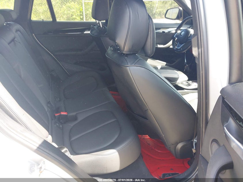 AtlanticExpress - BMW X1