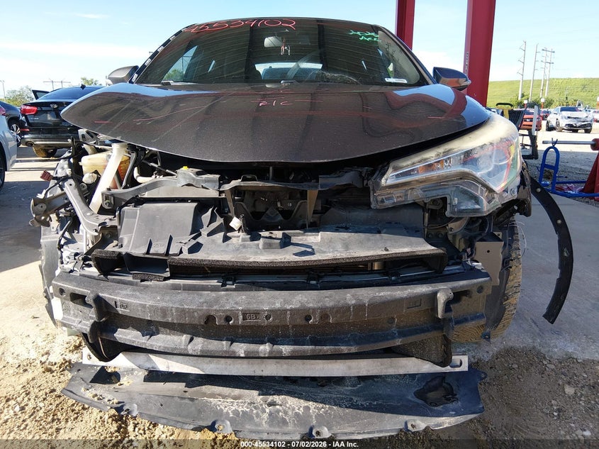 2018 TOYOTA C-HR auction photo 6