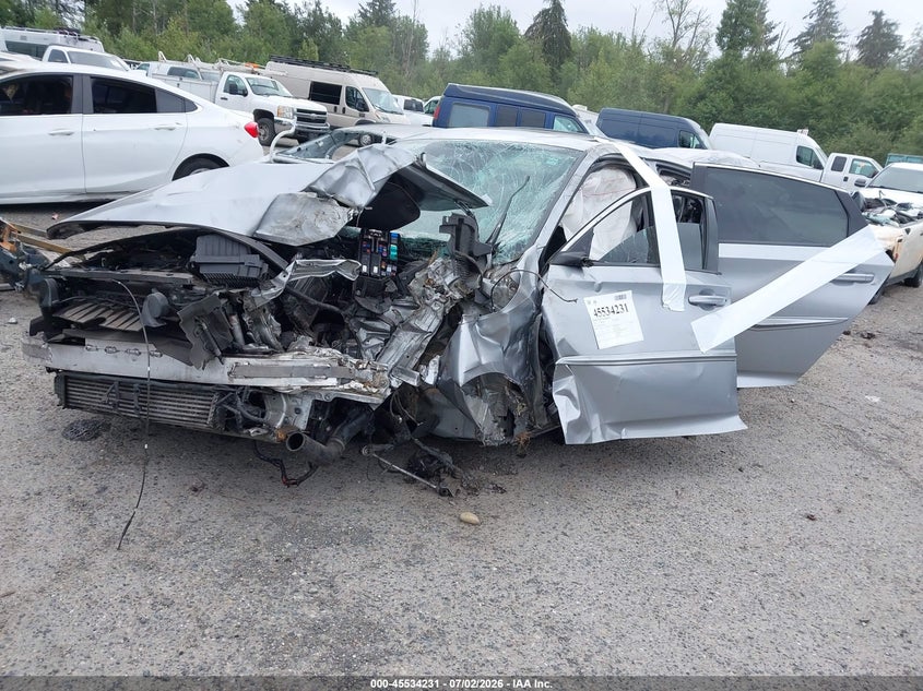 2018 HONDA ACCORD auction photo 2