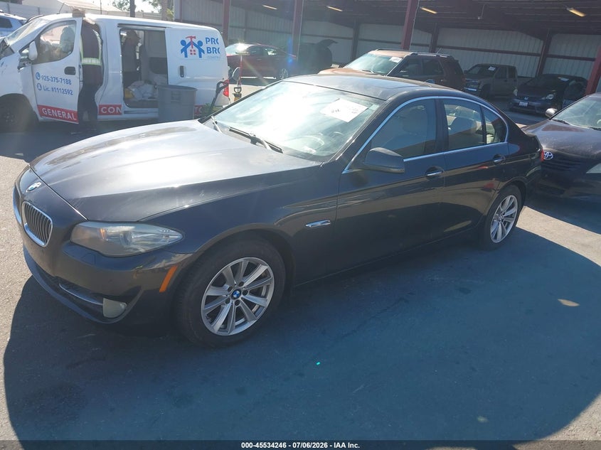 Vin: wbafr1c57bc751303, lot: 46032490, bmw 528i 20112