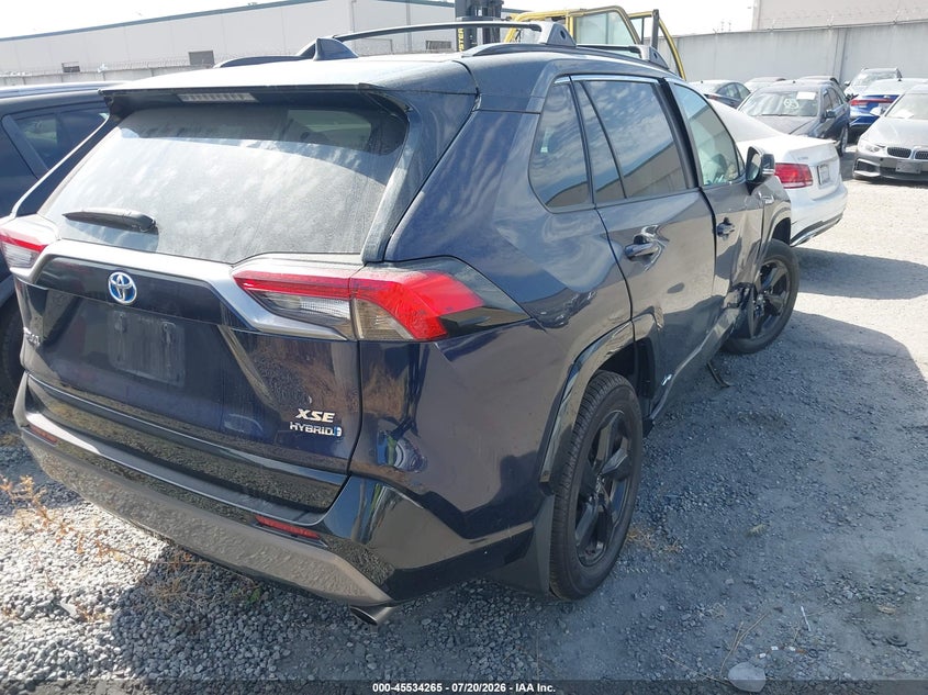 2019 TOYOTA RAV4 HYBRID XSE — Photo 4
