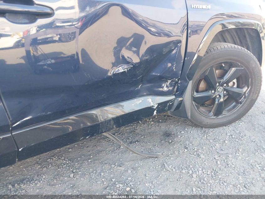 2019 TOYOTA RAV4 HYBRID XSE — Photo 6