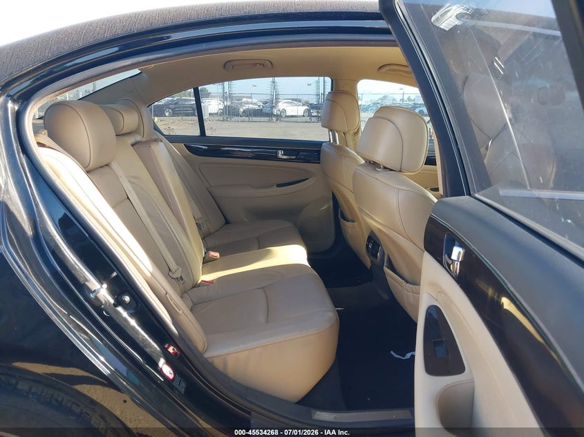 2009 Hyundai Genesis 3.8 VIN: KMHGC46E09U039642 Lot: 45534268