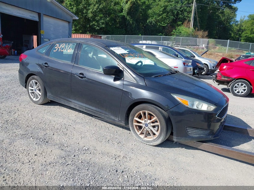 Vin: 1fadp3f21jl242924, lot: 46032560, ford focus se 2018 img_1