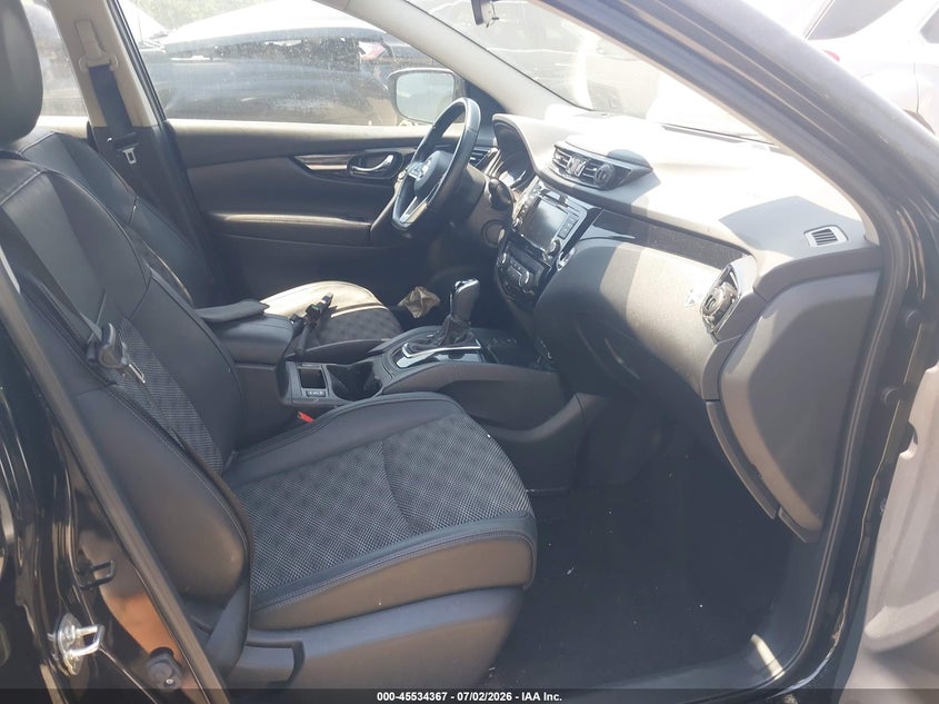 2022 NISSAN ROGUE SPORT auction photo 5