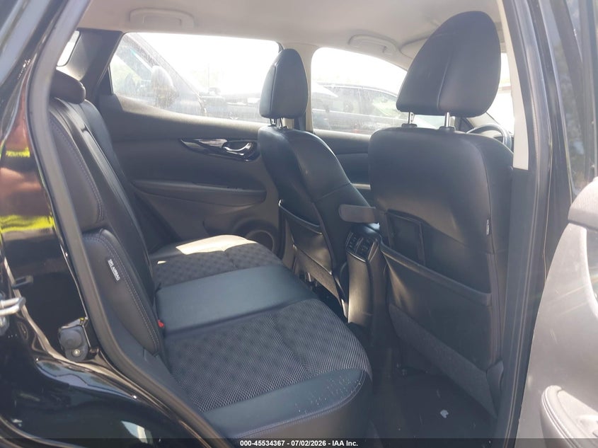 2022 NISSAN ROGUE SPORT auction photo 8