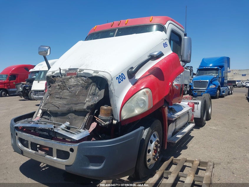 1FUJGEDR3CSBF6961 2012 Freightliner Cascadia 125 photo 1