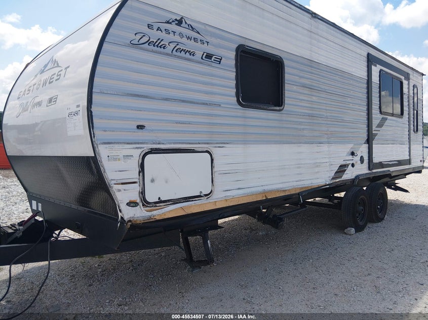 2023 EAST TO WEST DELLA TERRA SERIES M auction photo 6