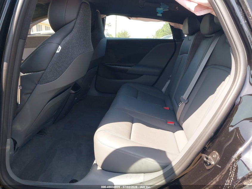 2024 LUCID AIR auction photo 8
