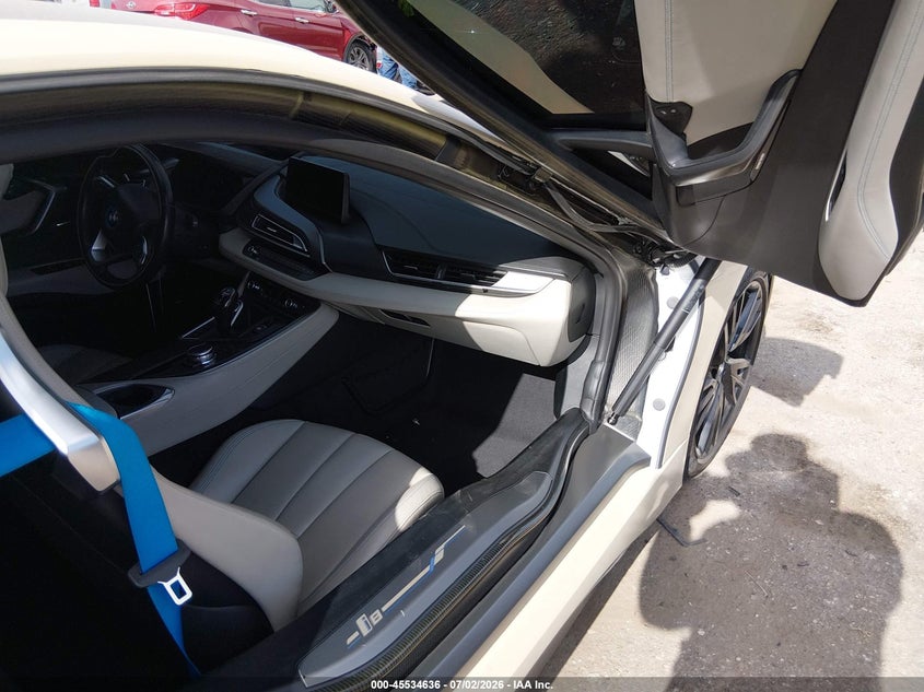 2015 BMW I8 — zdjęcie 5