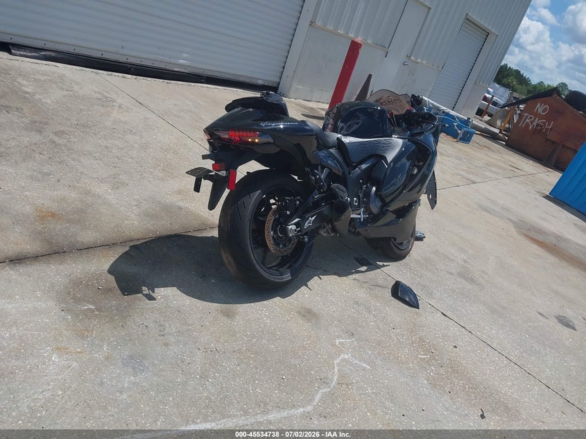 2025 SUZUKI GSX1300 auction photo 4