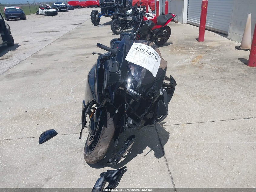 2025 SUZUKI GSX1300 auction photo 5