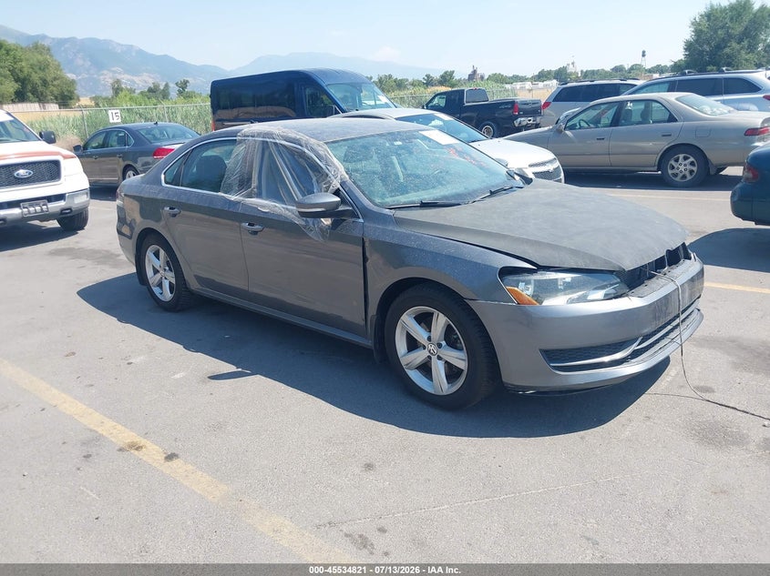 2013 VOLKSWAGEN PASSAT auction photo 1
