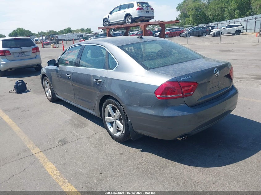 2013 VOLKSWAGEN PASSAT auction photo 3