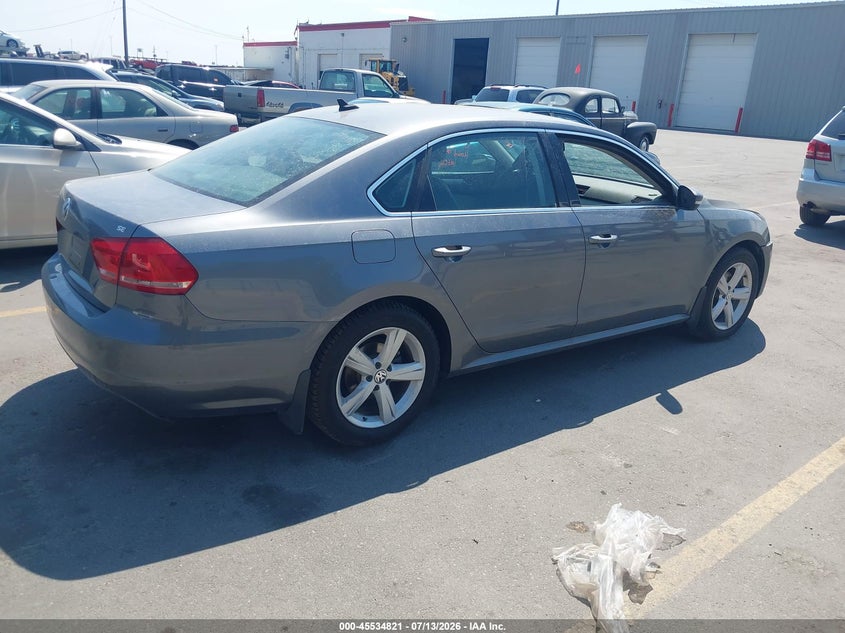 2013 VOLKSWAGEN PASSAT auction photo 4