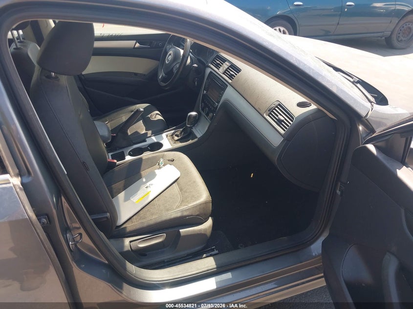 2013 VOLKSWAGEN PASSAT auction photo 5