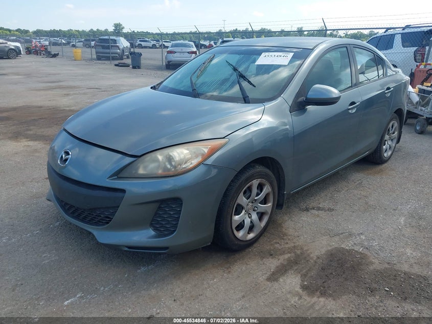 Vin: jm1bl1tf9d1734514, lot: 46033090, mazda mazda3 i sv 20132