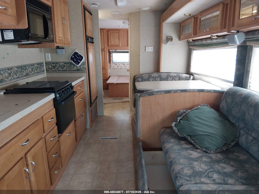 2004 Ford E-450 Cutaway VIN: 1FDXE45SX4HA36802 Lot: 45534877