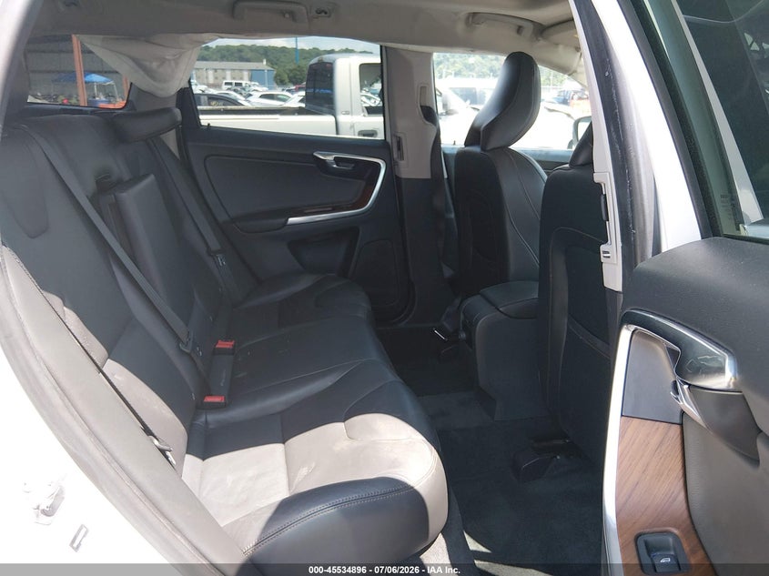 2017 Volvo Xc60 T5 Inscription VIN: YV440MRU8H2000646 Lot: 45534896