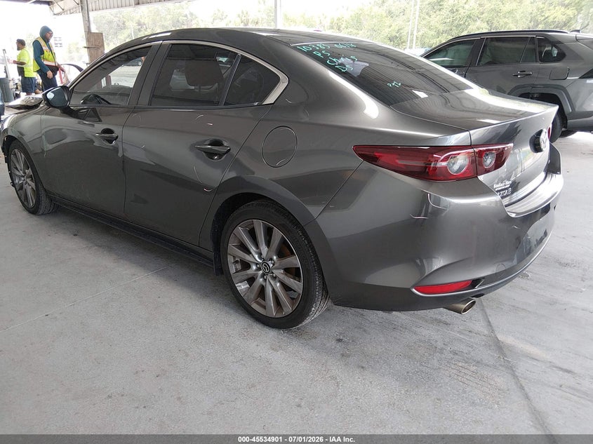 2021 MAZDA MAZDA3 SELECT — Photo 3