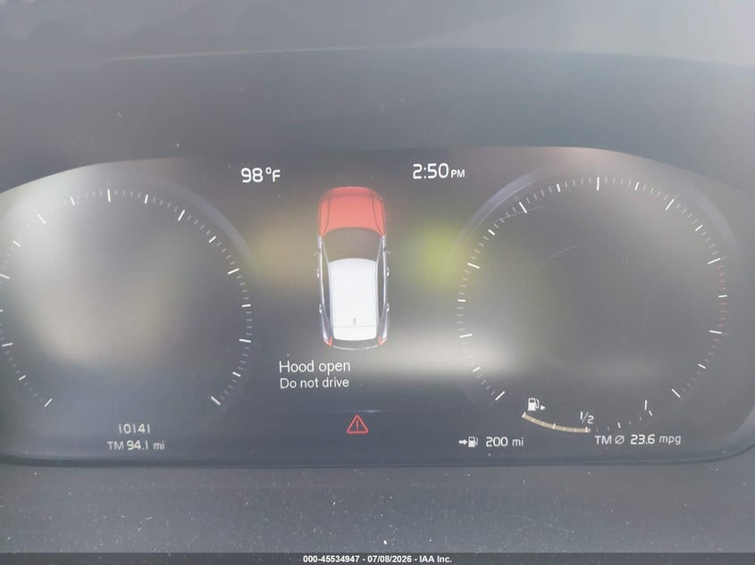 2022 Volvo Xc40 T5 R-Design VIN: YV4162UM6N2723792 Lot: 45534947