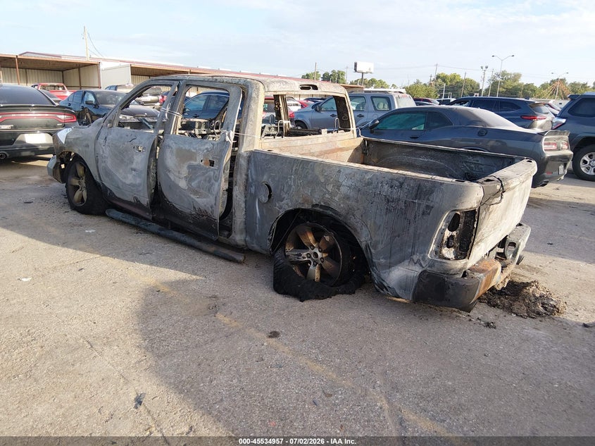 Vin: 3c6rr7kt8fg700549, lot: 46033201, ram 1500 express 20153