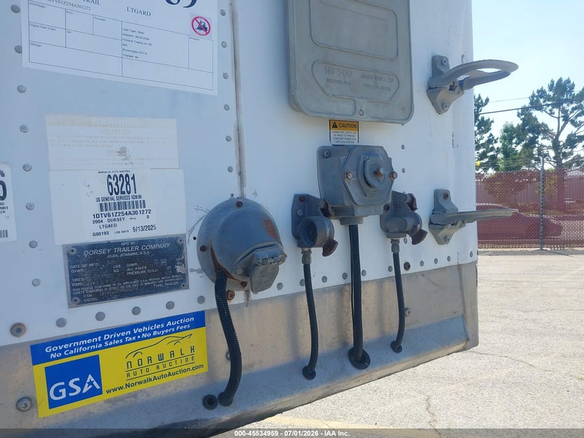 2004 OTHER DORSEY TRAILERS UNKNOWN VAN N/A
