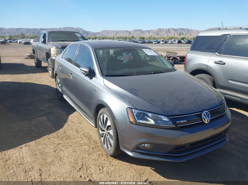 2016 VOLKSWAGEN JETTA HYBRID SEL PREMIUM