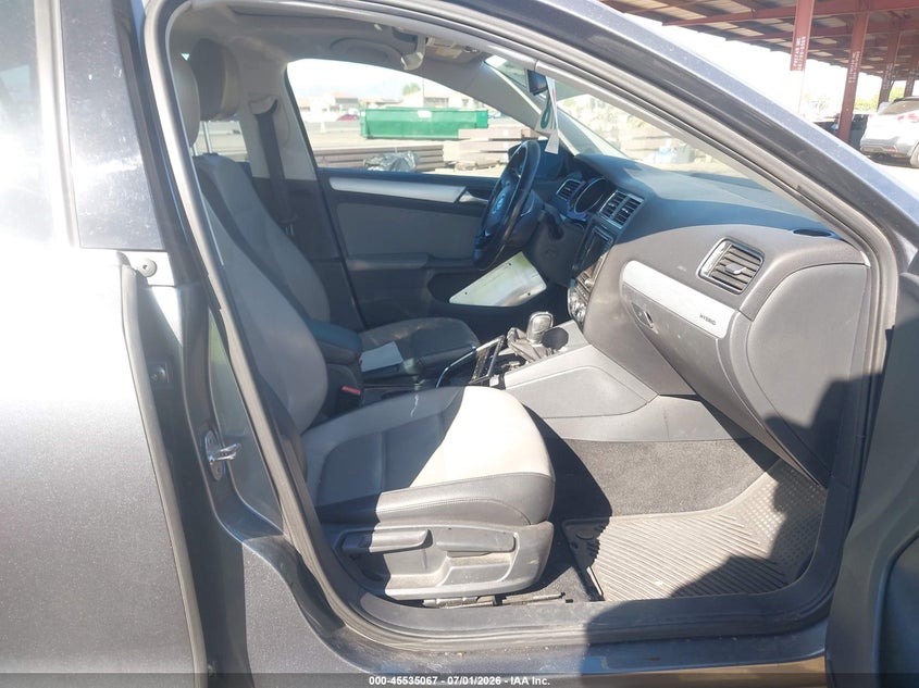 2016 VOLKSWAGEN JETTA HYBRID auction photo 5