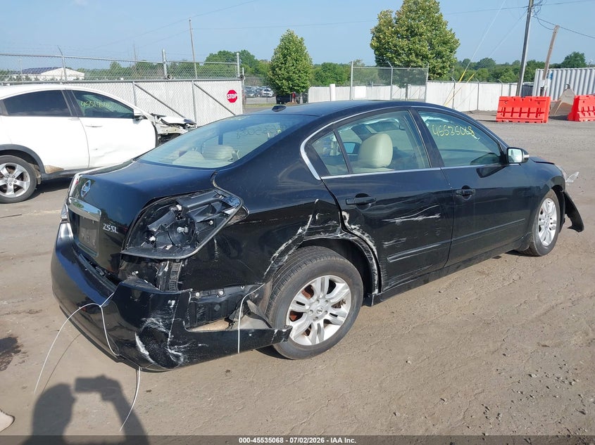 2010 NISSAN ALTIMA auction photo 4