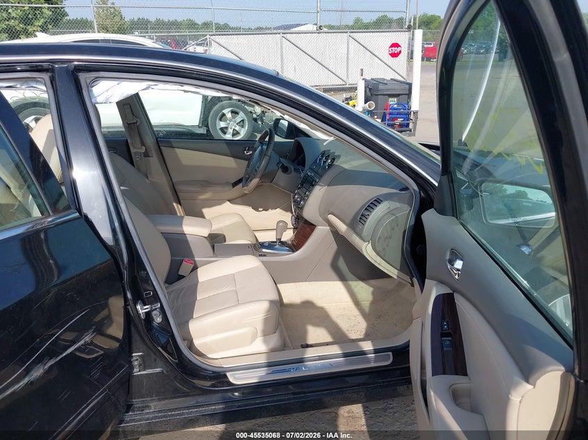 2010 NISSAN ALTIMA auction photo 5